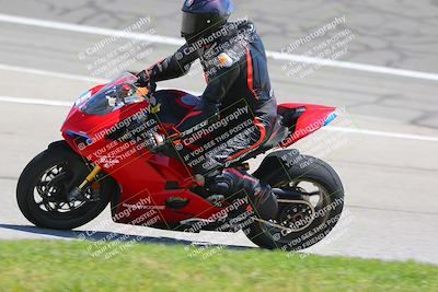media/Apr-23-2022-Fastrack Riders (Sat) [[cb2d6ae73d]]/LEVEL 1/1145AM TURN 3 AND 4/